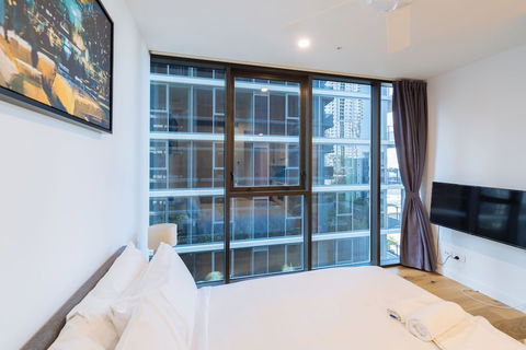 Airtrip Apartments On Cordelia - Sunshine Coast Guide 4