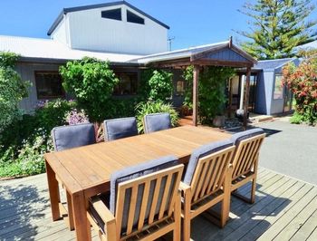 Swan Cottage - Sunshine Coast Guide 3