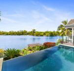 22 Noosa Parade - Sunshine Coast Guide