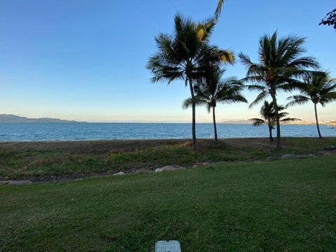The Lighthouse Apartments - Sunshine Coast Guide 1