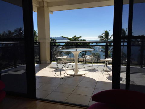 The Lighthouse Apartments - Sunshine Coast Guide 2