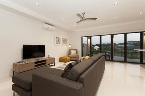 The Suite By The Cablepark - Sunshine Coast Guide 5