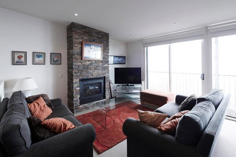 Apartment K2 14 - Sunshine Coast Guide 1