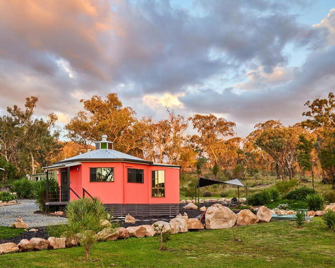 Zuny Yurt - Sunshine Coast Guide 1
