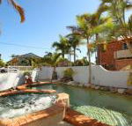 Unit 4 Coolum Sands Apartments 34 First Avenue Coolum Beach 400 BOND LINEN SUPPLIED - Sunshine Coast Guide