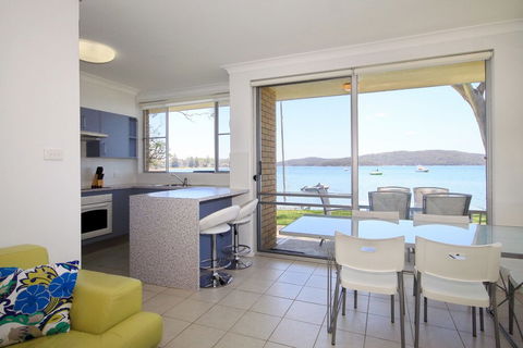 Kooringal Unit 8 / 105 Soldiers Point Road - Sunshine Coast Guide 3
