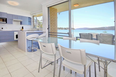 Kooringal Unit 8 / 105 Soldiers Point Road - Sunshine Coast Guide 4