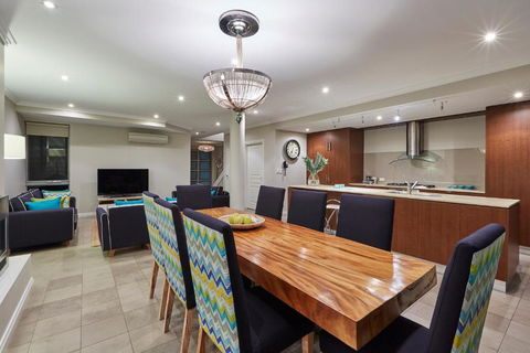 The Bay Residence Dunsborough WA - Sunshine Coast Guide 5