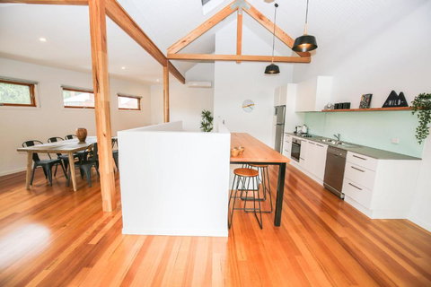 The Stelvio Villas Villa One - Sunshine Coast Guide 4