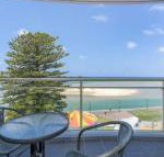 The Oaks Waterfront Resort Unit 303 - Sunshine Coast Guide