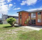 Resthaven only meters to Sunset Beach - Sunshine Coast Guide