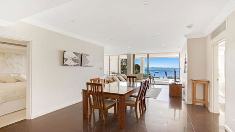 Aura Apartment With Spectacular Views! - Sunshine Coast Guide 3