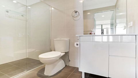 Aura Apartment With Spectacular Views! - Sunshine Coast Guide 4