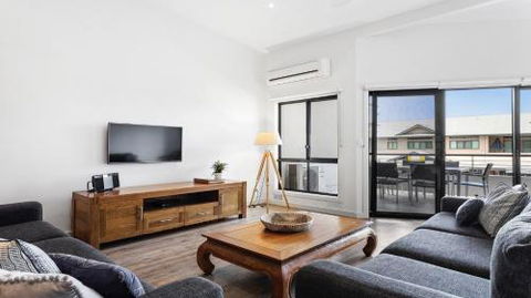 Aqua On Fletcher Street - Sunshine Coast Guide 4