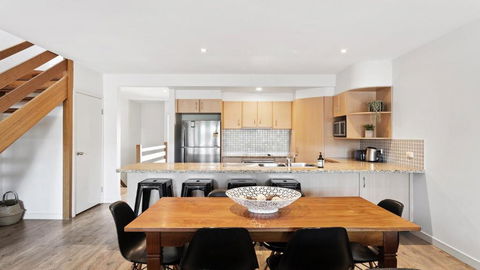 Aqua On Fletcher Street - Sunshine Coast Guide 5