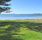 15 Kanangra 39 Soldiers Point Road fantastic unit right on the water - Sunshine Coast Guide