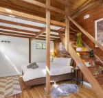 BLUE APPLE LODGE - Sunshine Coast Guide