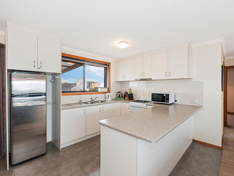 AMBIENCE By THE SEA - Sunshine Coast Guide 1