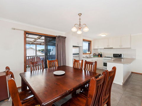 AMBIENCE By THE SEA - Sunshine Coast Guide 4
