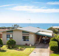 Kianga Parade Beach House - Sunshine Coast Guide