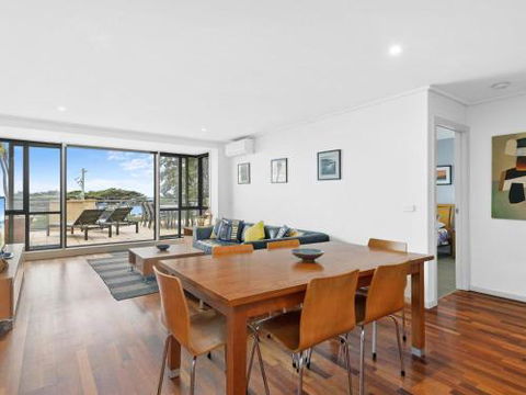 APARTMENT 10 PACIFIC APARTMENTS FREE WIFI! - Sunshine Coast Guide 1