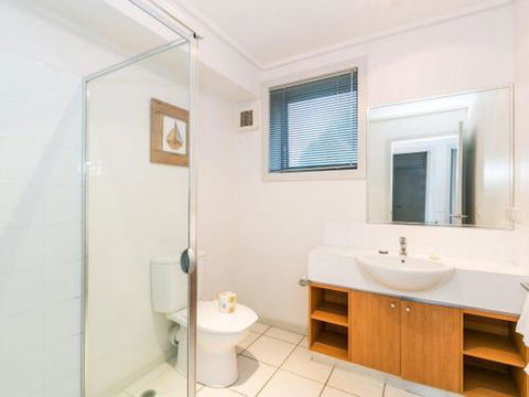 APARTMENT 10 PACIFIC APARTMENTS FREE WIFI! - Sunshine Coast Guide 4