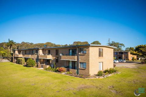 Apollo Unit 31 - Sunshine Coast Guide 3