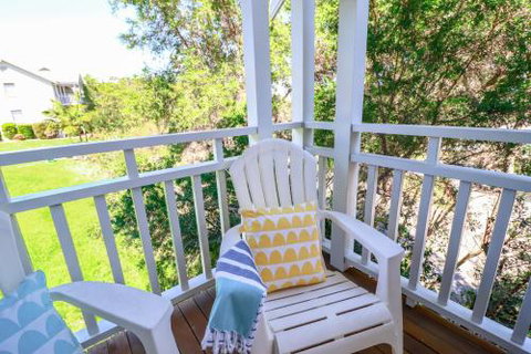 The Guest House At Raffertys Resort - Sunshine Coast Guide 2