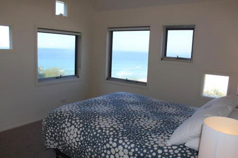 NORTHPOINT 1 - Sunshine Coast Guide 1