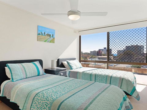 Garden Apartment At Forster Tower - Sunshine Coast Guide 6