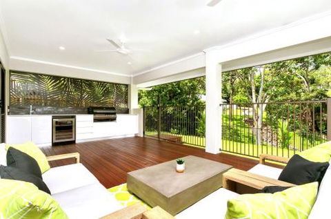 PARKVIEW At PALM COVE - Sunshine Coast Guide 0
