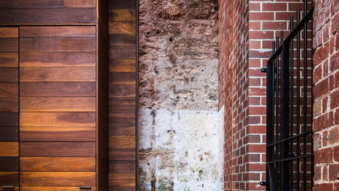 The Architects Warehouse Apartment On Mouat Fremantle - Sunshine Coast Guide 4