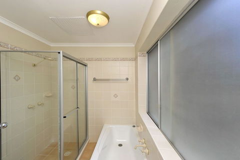 Adriana 6 / 83 85 Ronald Avenue - Sunshine Coast Guide 3
