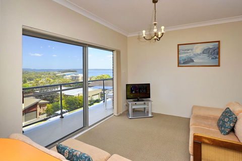 Adriana 6 / 83 85 Ronald Avenue - Sunshine Coast Guide 5