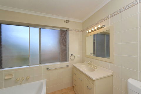 Adriana 6 / 83 85 Ronald Avenue - Sunshine Coast Guide 1