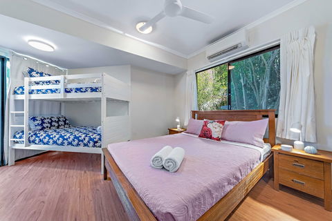 Ambience Of Airlie - Airlie Beach - Sunshine Coast Guide 4