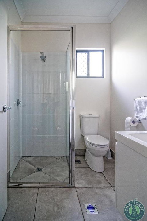 The Cape Gateway Motel - Sunshine Coast Guide 1