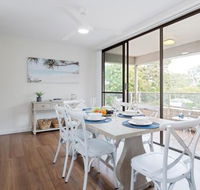 3 Bangalee 41 Soldiers Point Rd Fantastic Waterfront Unit with Pool WIFI  Chromecast - Sunshine Coast Guide