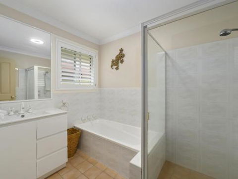 A Villa On 7th - Sunshine Coast Guide 5