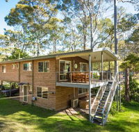 Mystery Bay Retreat - Sunshine Coast Guide