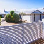 GIFFORD HOUSE - Sunshine Coast Guide 0