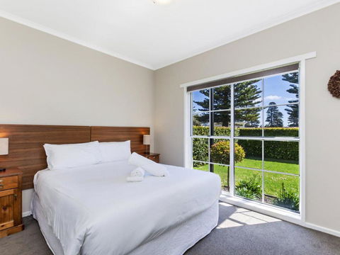 Elizas Townhouse - Sunshine Coast Guide 6