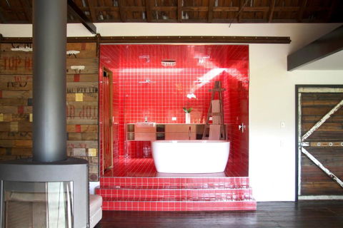 Big.Shed.House - Sunshine Coast Guide 1