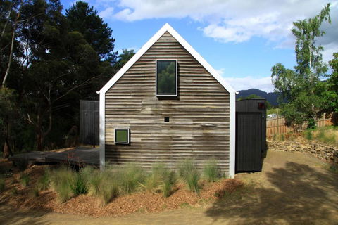Big.Shed.House - Sunshine Coast Guide 6