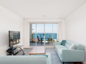 The Shoal Apartments Unit 506 / 4 8 Bullecourt Street - Sunshine Coast Guide 0