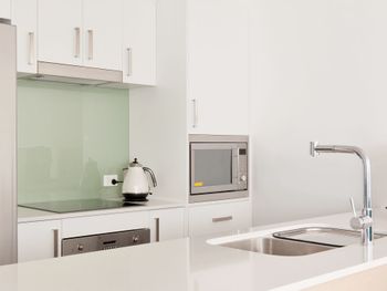 The Shoal Apartments Unit 506 / 4 8 Bullecourt Street - Sunshine Coast Guide 1