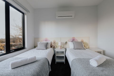 114glen Manor 1 - Sunshine Coast Guide 2