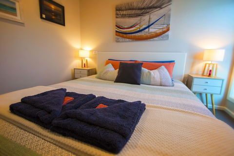 Coorong Cabins - Pelican Cabin - Sunshine Coast Guide 6