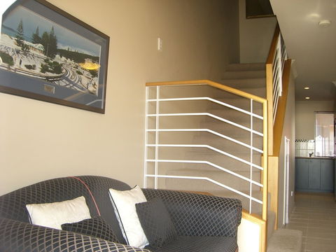 Castlereagh On Middleton - Apartment 4 - Sunshine Coast Guide 6