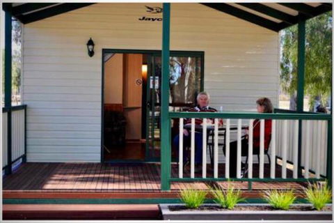 Apex RiverBeach Holiday Park - Sunshine Coast Guide 3